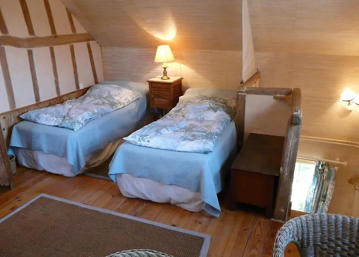 Le Neufbosc Couette-café 3*
